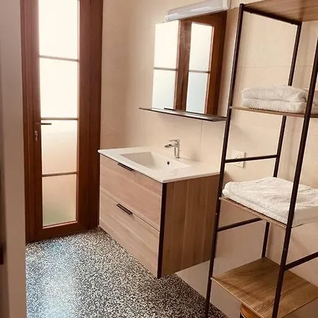 Charmant Apartment Lautrec