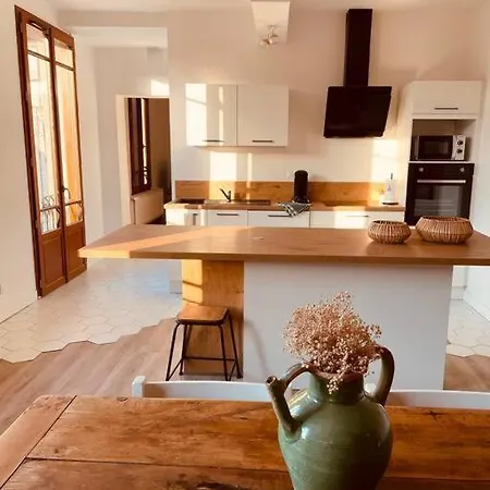 Apartment Charmant